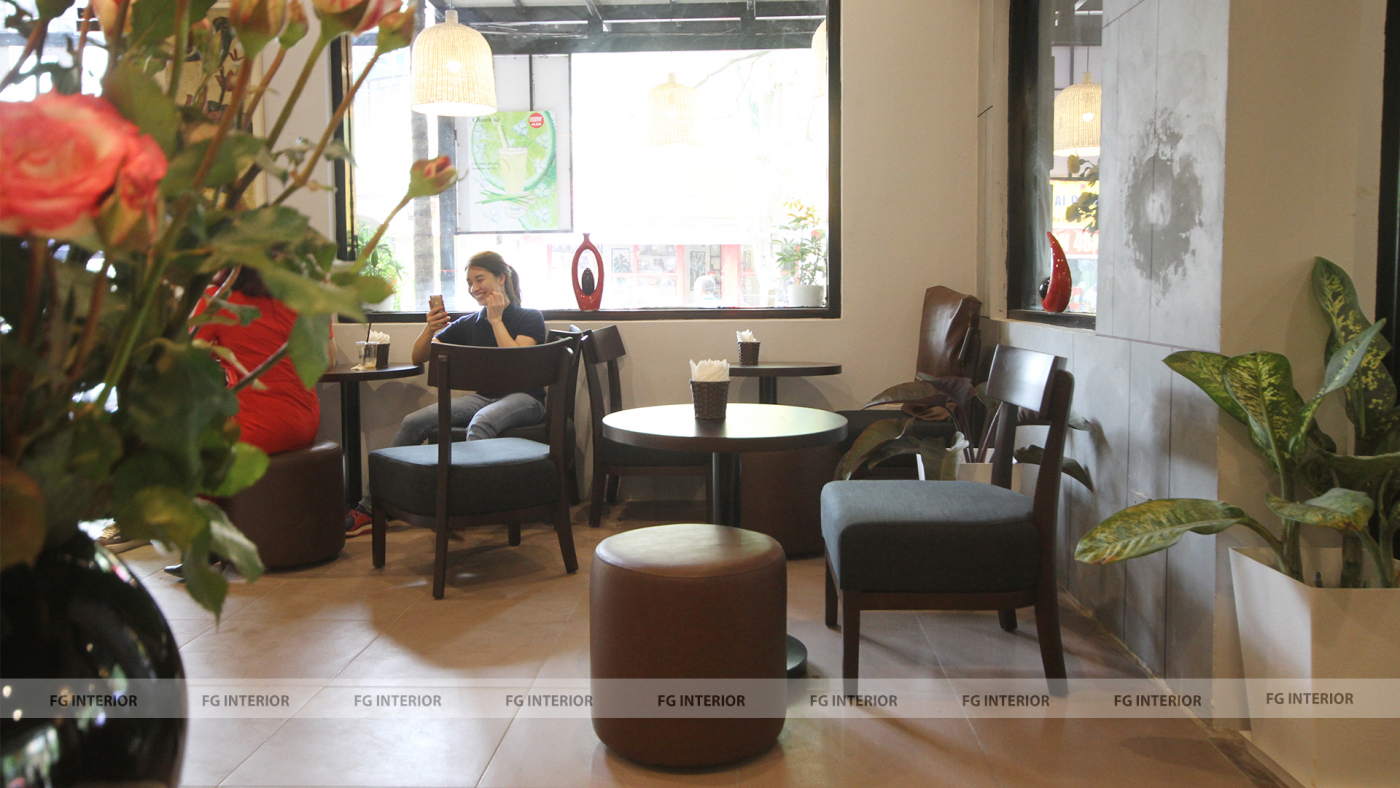 thi-cong-noi-that-ban-ghe-cafe